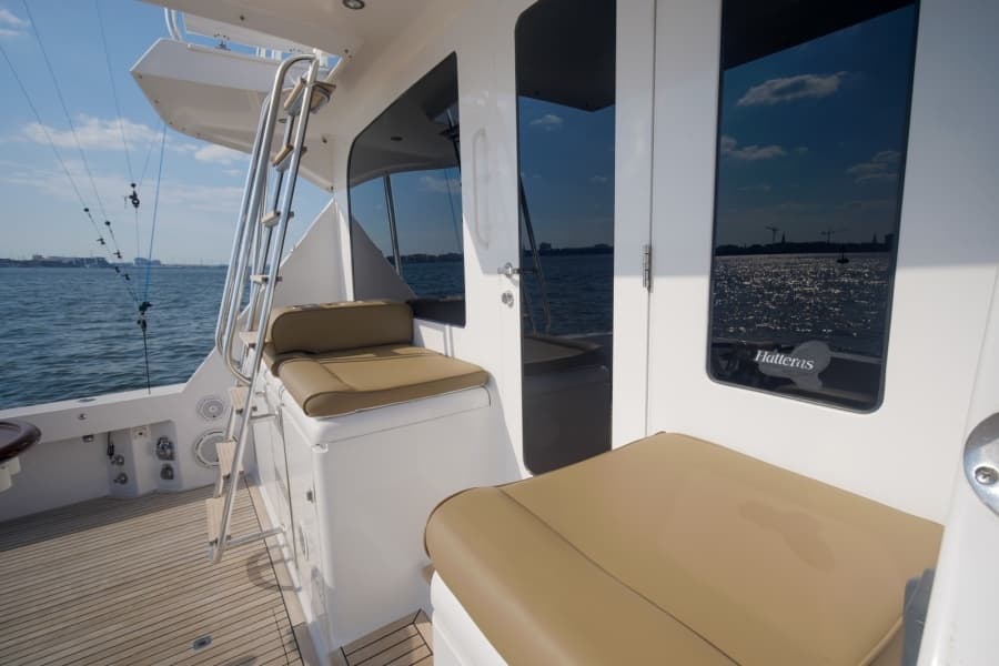 2002 Hatteras 60 Convertible - Photo 41