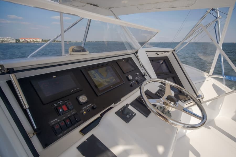 2002 Hatteras 60 Convertible - Photo 53