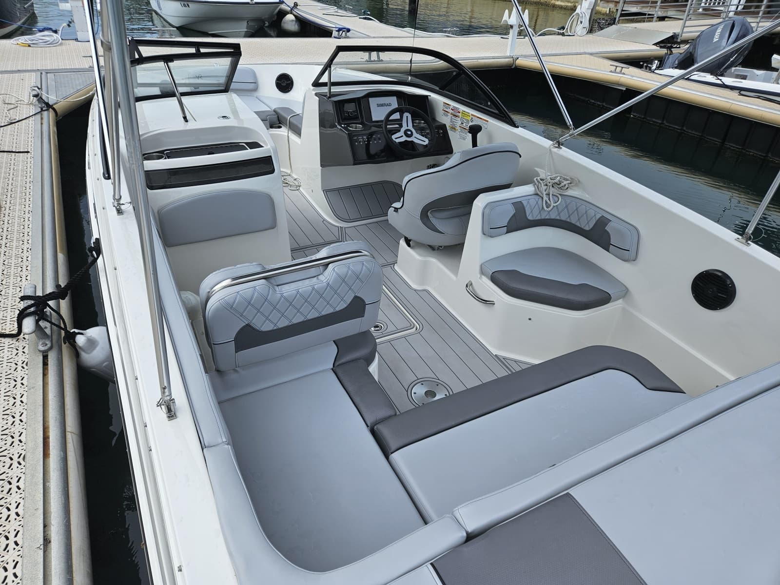 2024 Bayliner VR6 Bowrider OB - Photo 4