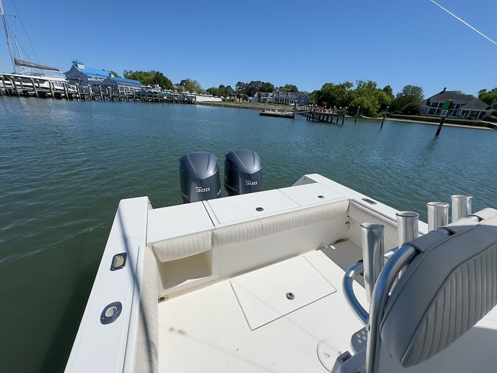 2006 Regulator 29 Forward Seating - Photo 9
