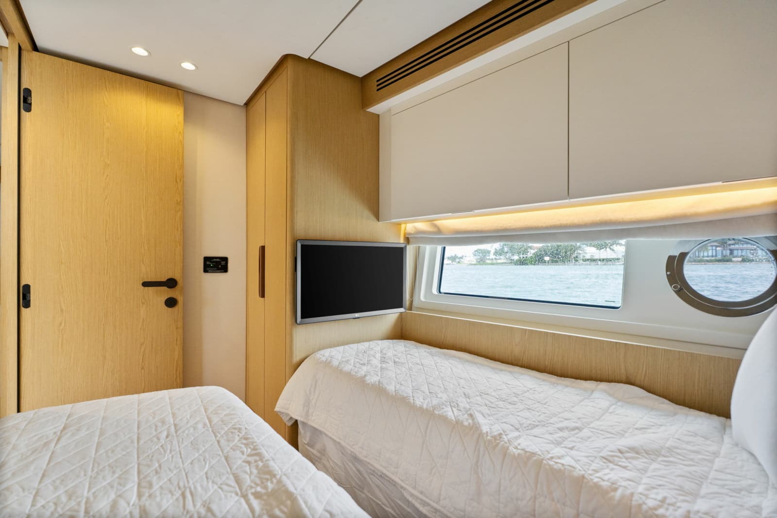 2026 Azimut FLY 62 - Photo 26