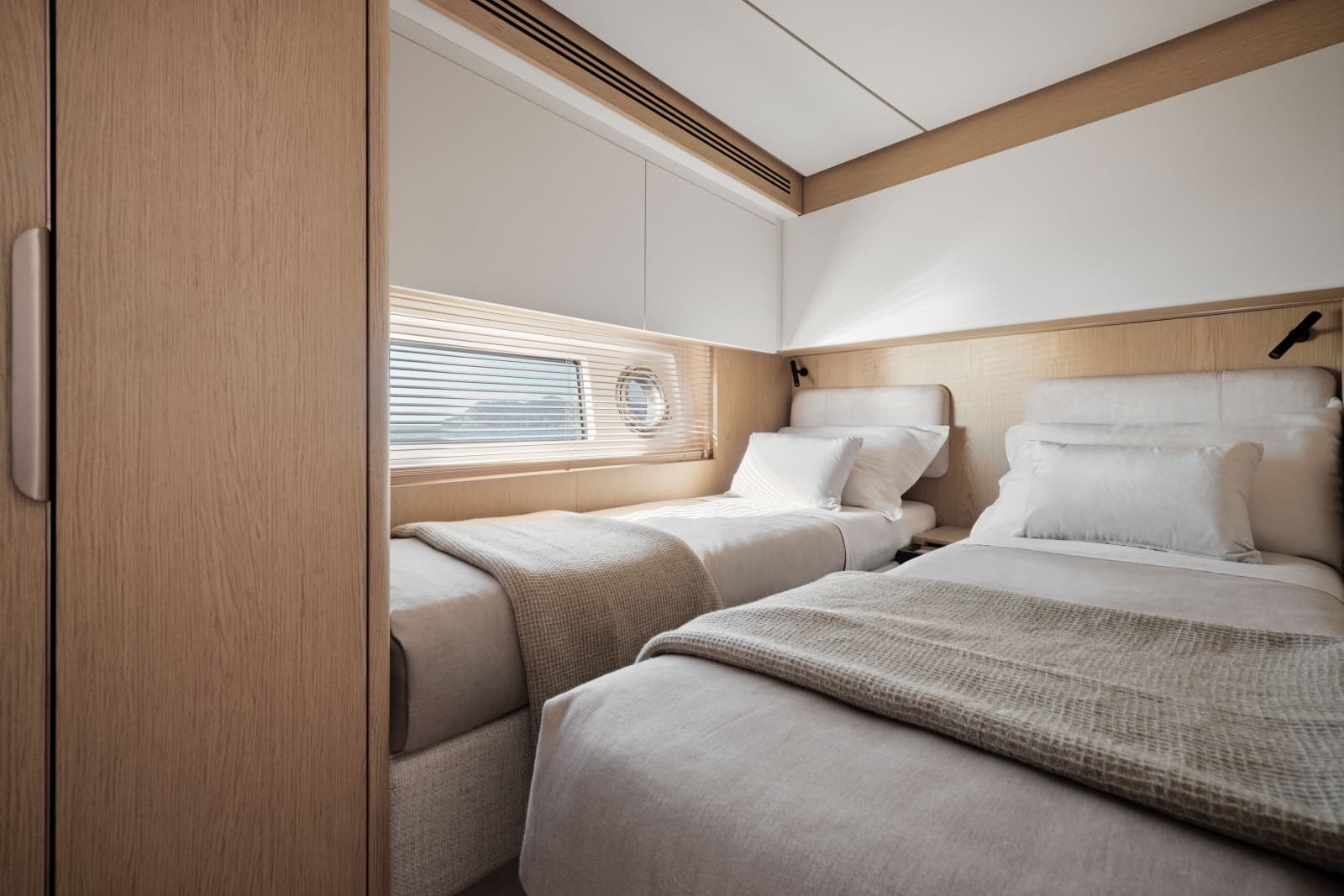 2026 Azimut 62 FLY - Photo 42