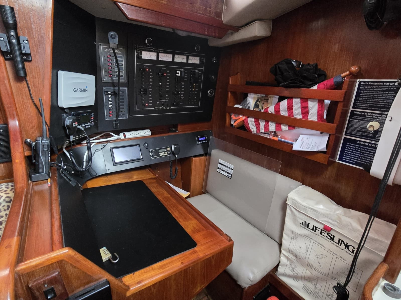 1990 Endeavour  - Photo 34