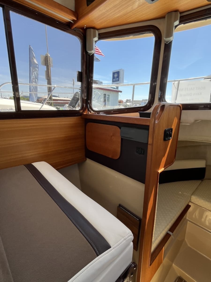 2017 Ranger Tugs R27 Northwest Edition - Photo 15