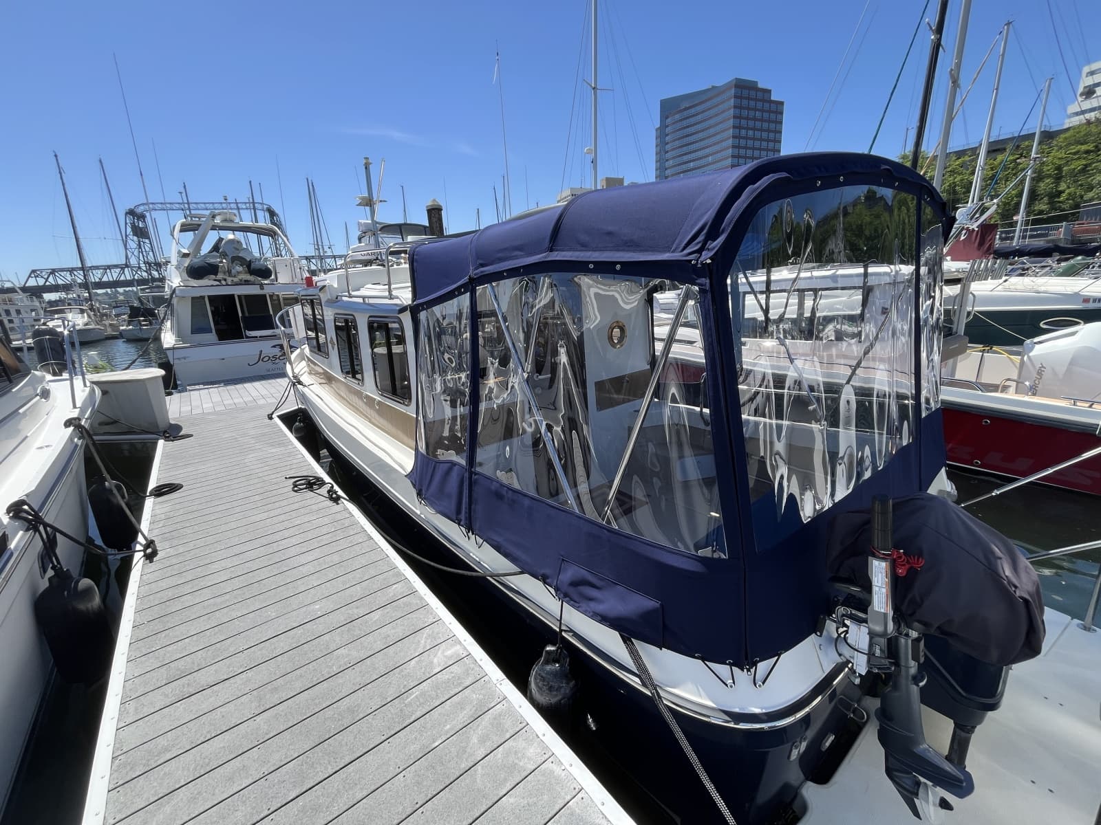 2017 Ranger Tugs R27 Northwest Edition - Photo 2