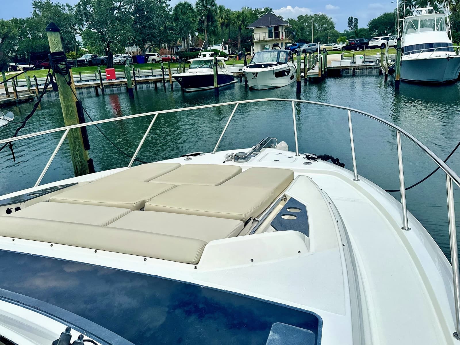 2023 Boston Whaler 405 Conquest - Photo 5