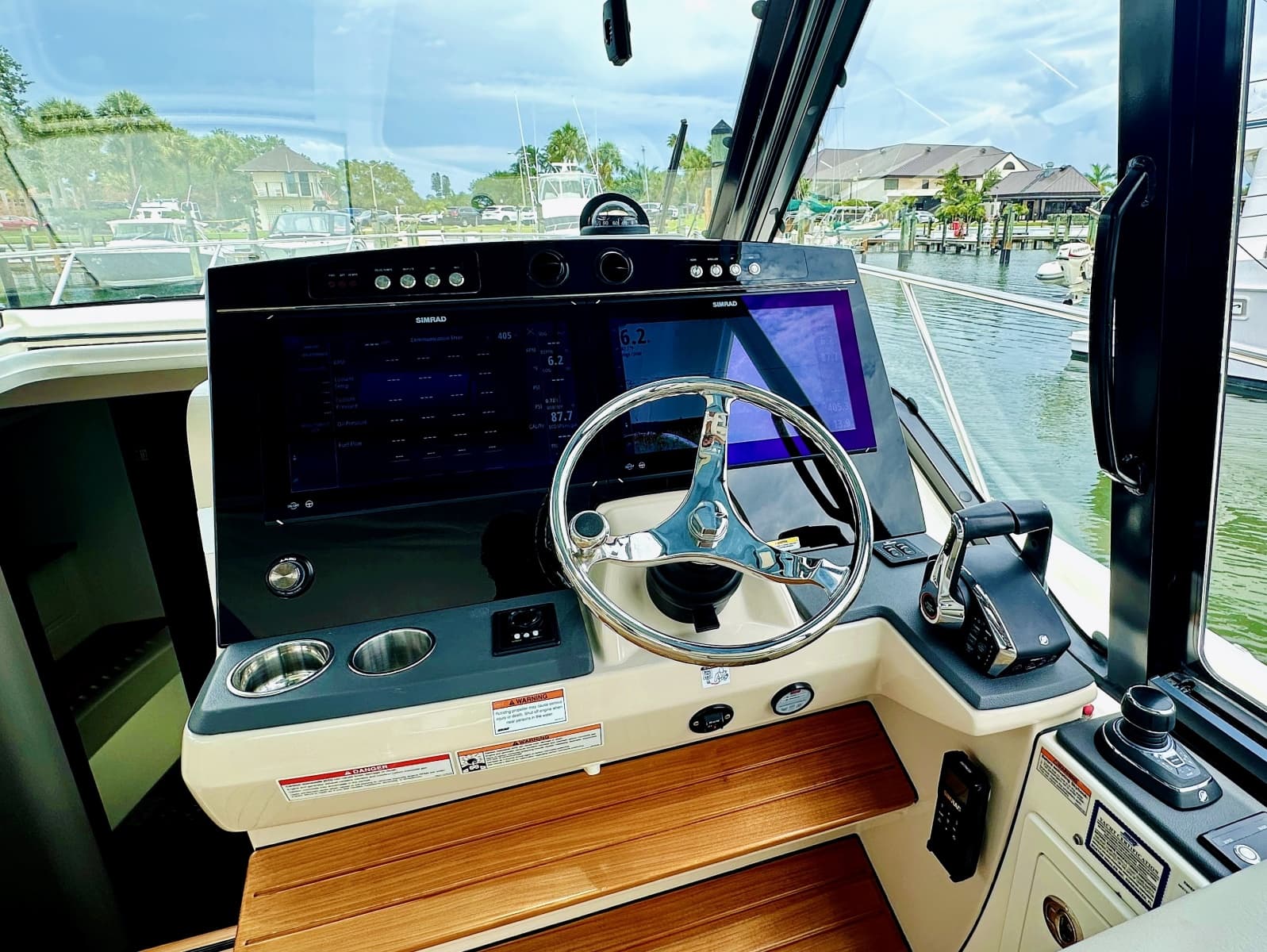 2023 Boston Whaler 405 Conquest - Photo 16