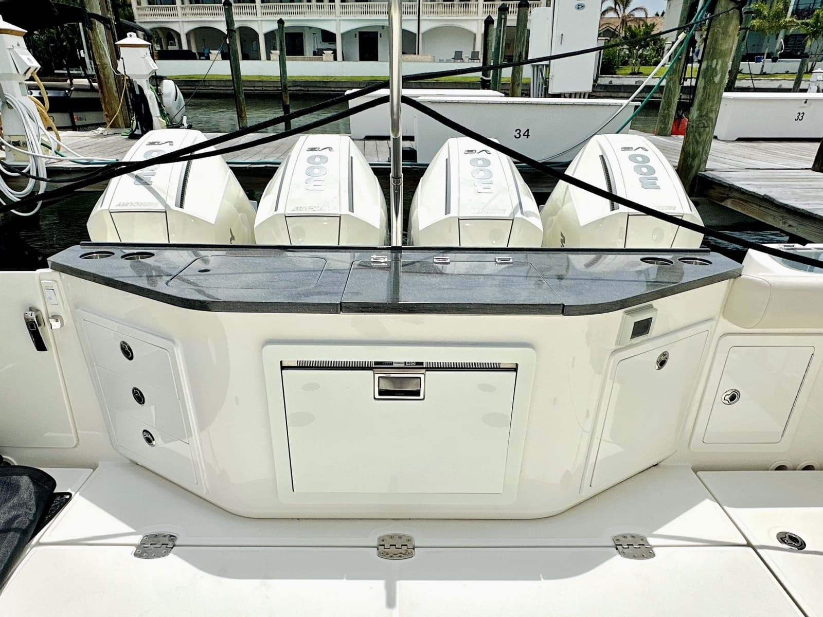2023 Boston Whaler 405 Conquest - Photo 10