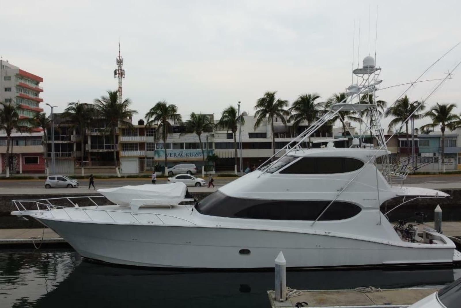 2007 Hatteras  - Photo 4