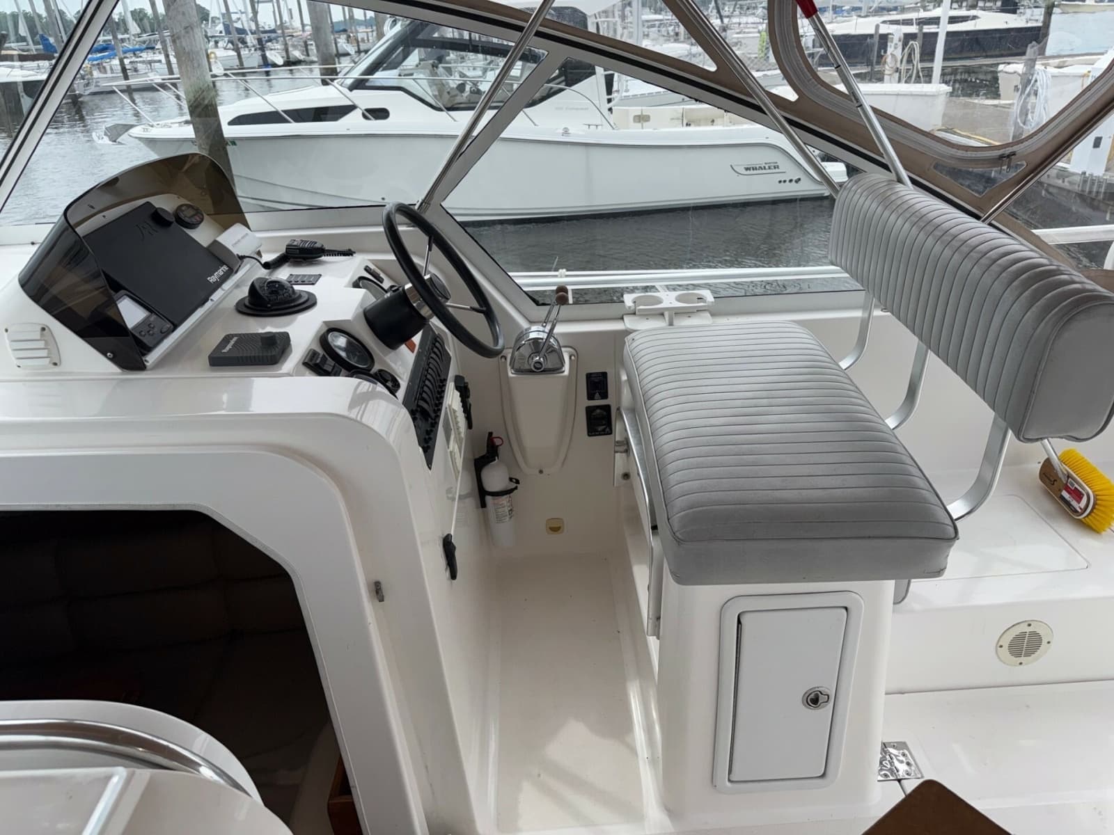 2003 Mainship 34' Pilot - Photo 7