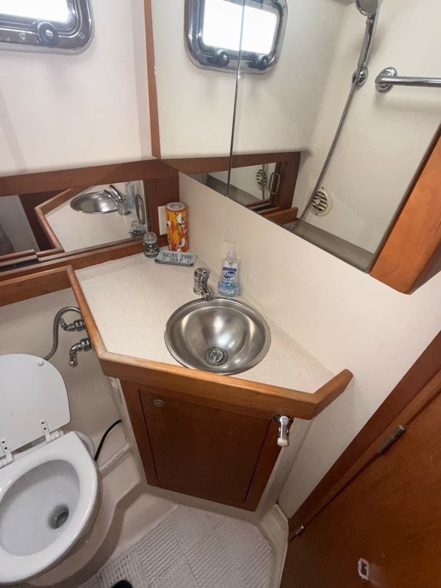 2003 Mainship 34' Pilot - Photo 22