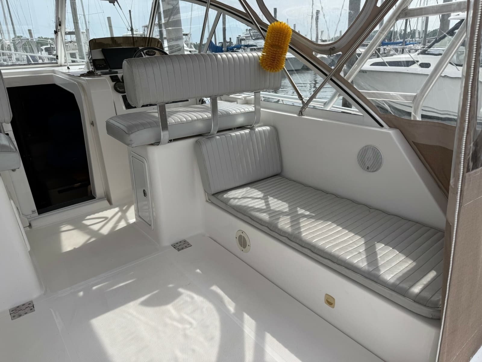 2003 Mainship 34' Pilot - Photo 12