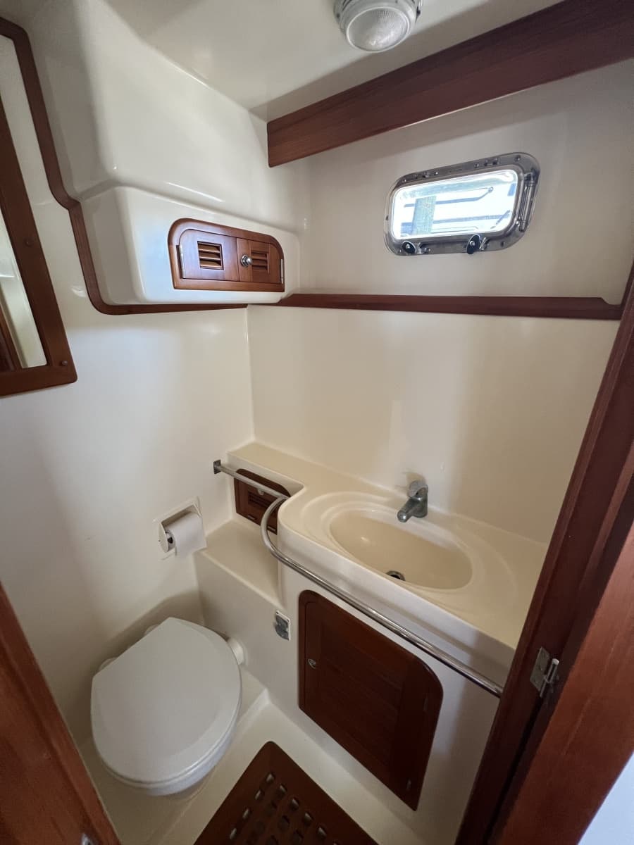 2007 Heritage East 36 Sundeck Trawler - Photo 18