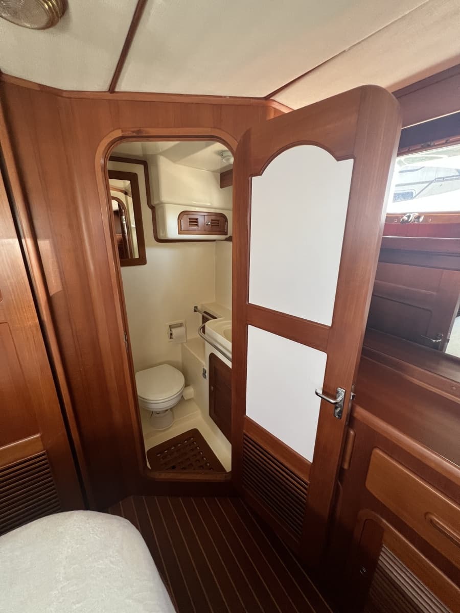 2007 Heritage East 36 Sundeck Trawler - Photo 17