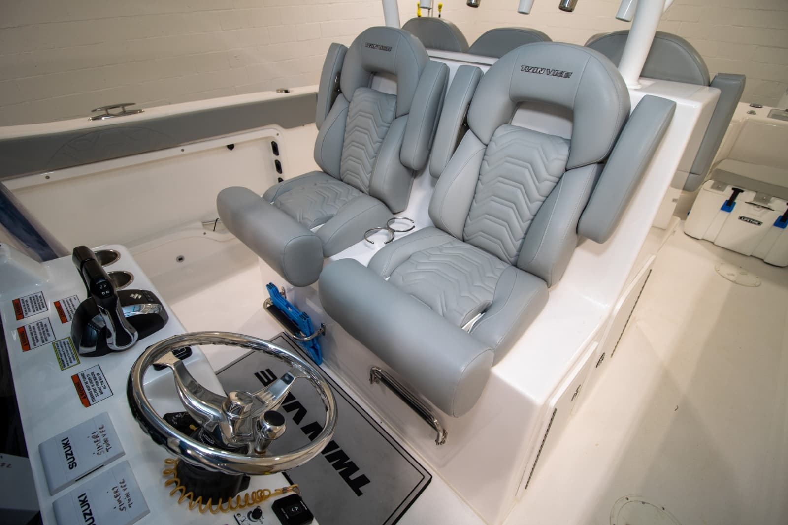 2023 Twin Vee 340 GFX - Photo 27