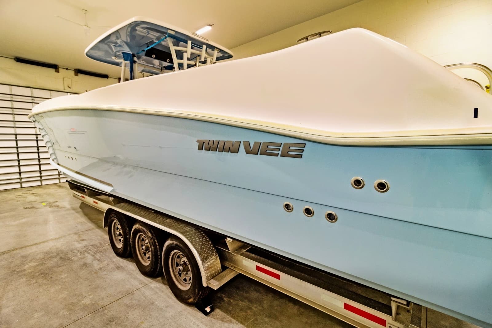 2023 Twin Vee 340 GFX - Photo 4