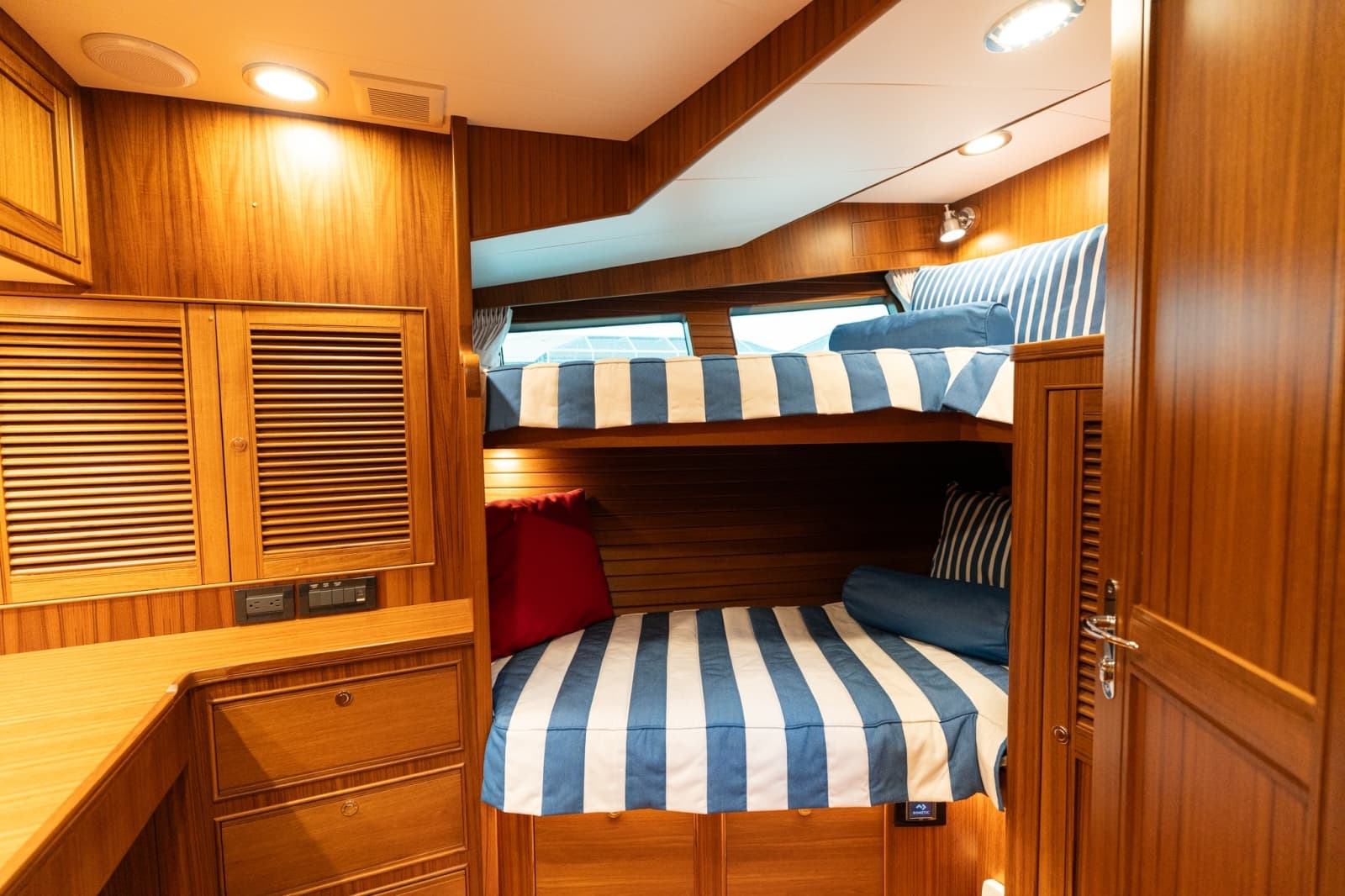2022 Marlow Explorer 62E - Photo 37