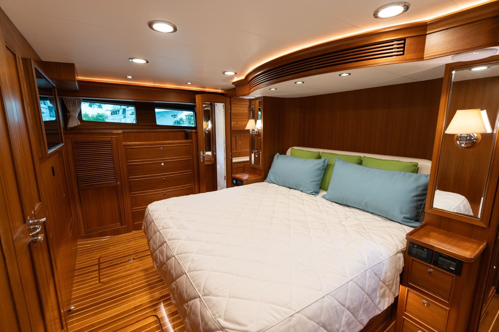 2022 Marlow Explorer 62E - Photo 41