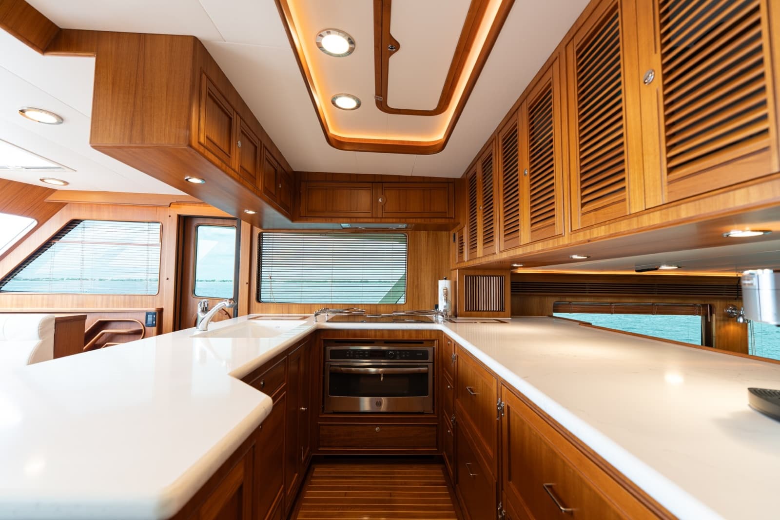 2022 Marlow Explorer 62E - Photo 20