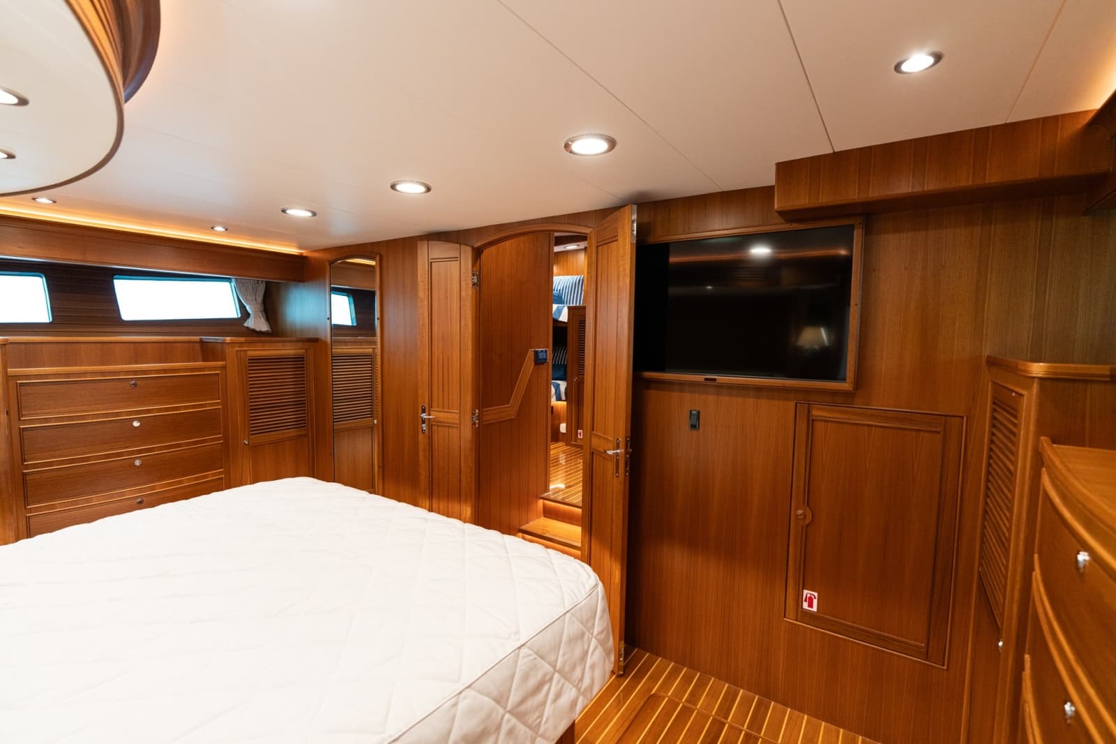 2022 Marlow Explorer 62E - Photo 48