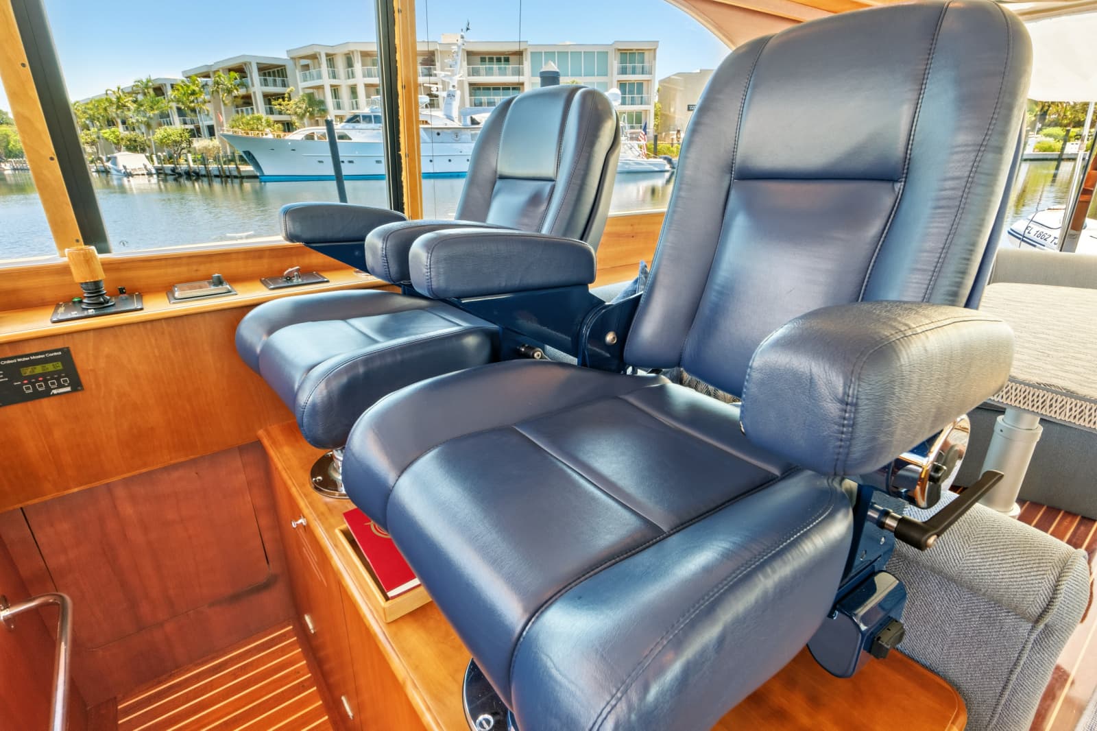 2007 Hinckley TALARIA 55MY - Photo 16