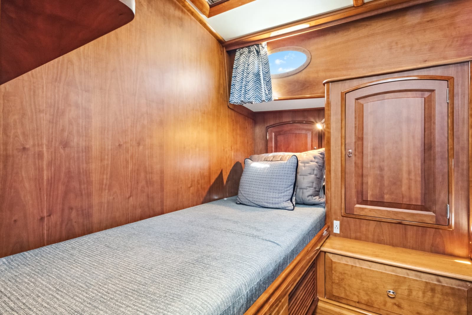 2007 Hinckley TALARIA 55MY - Photo 42