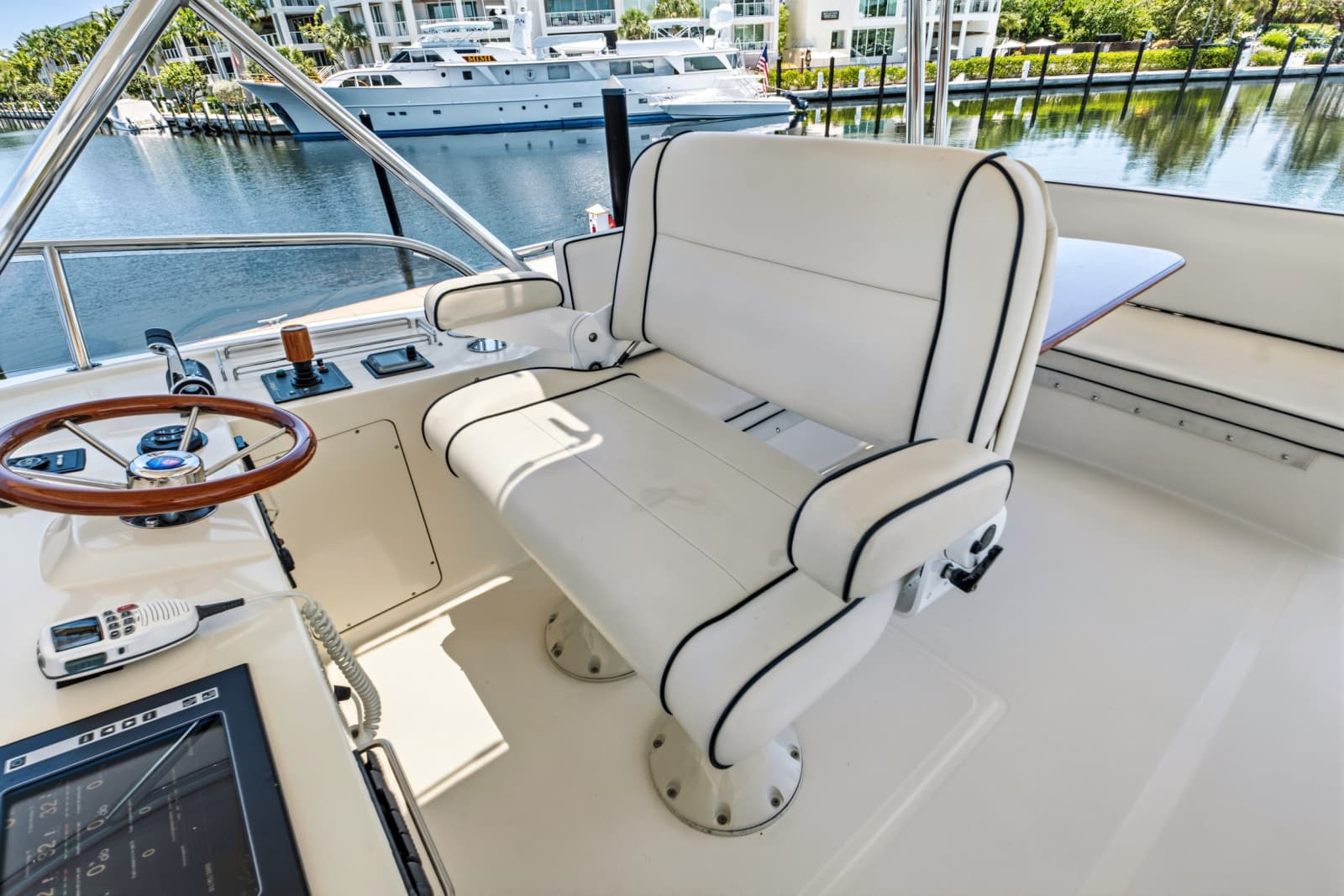 2007 Hinckley TALARIA 55MY - Photo 89