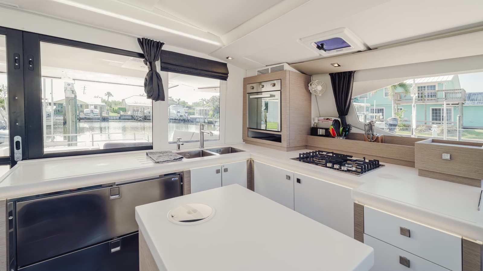 2020 Fountaine Pajot Saona 47 - Photo 37