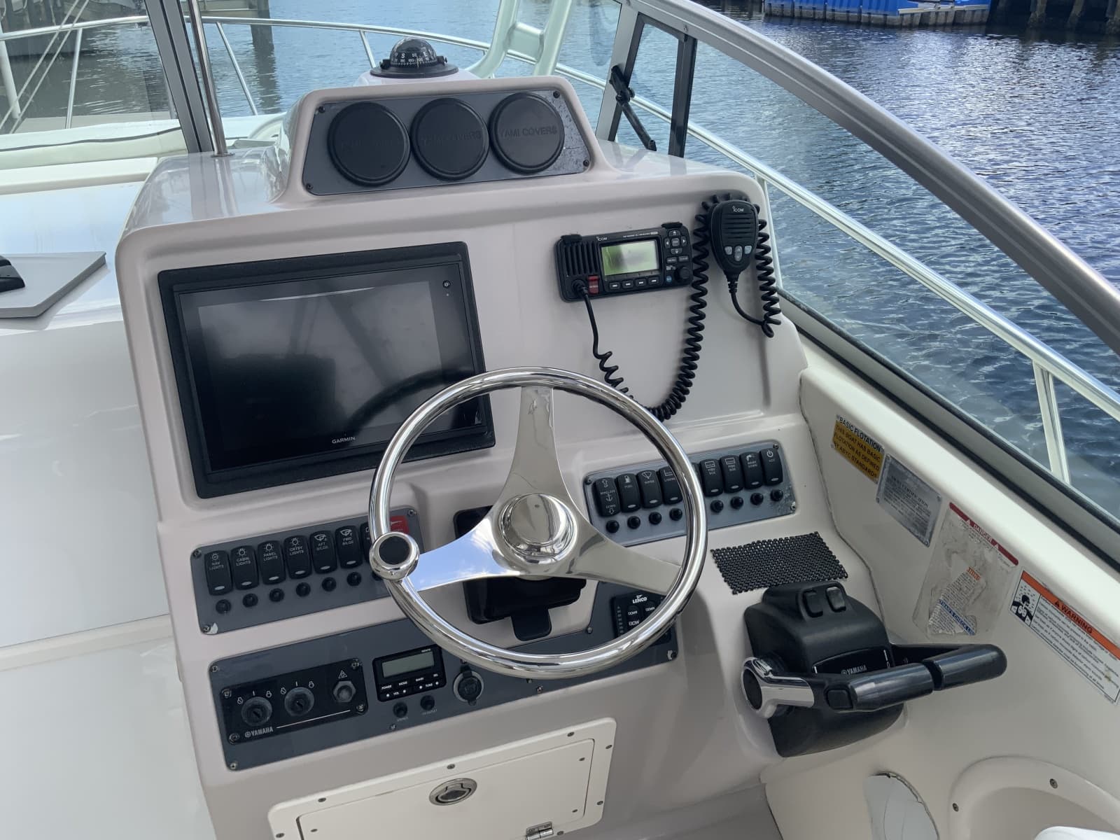 2007 Robalo R305 Walkaround - Photo 9