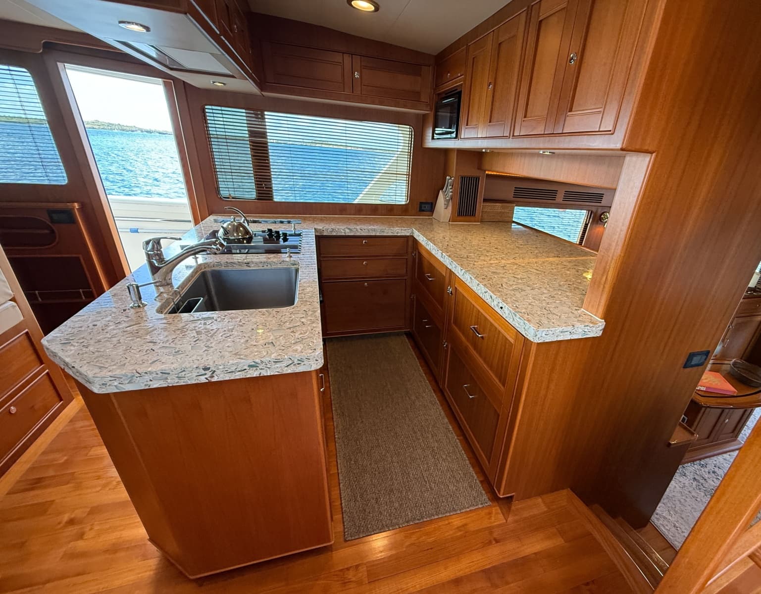 2017 Marlow Explorer 49E - Photo 16