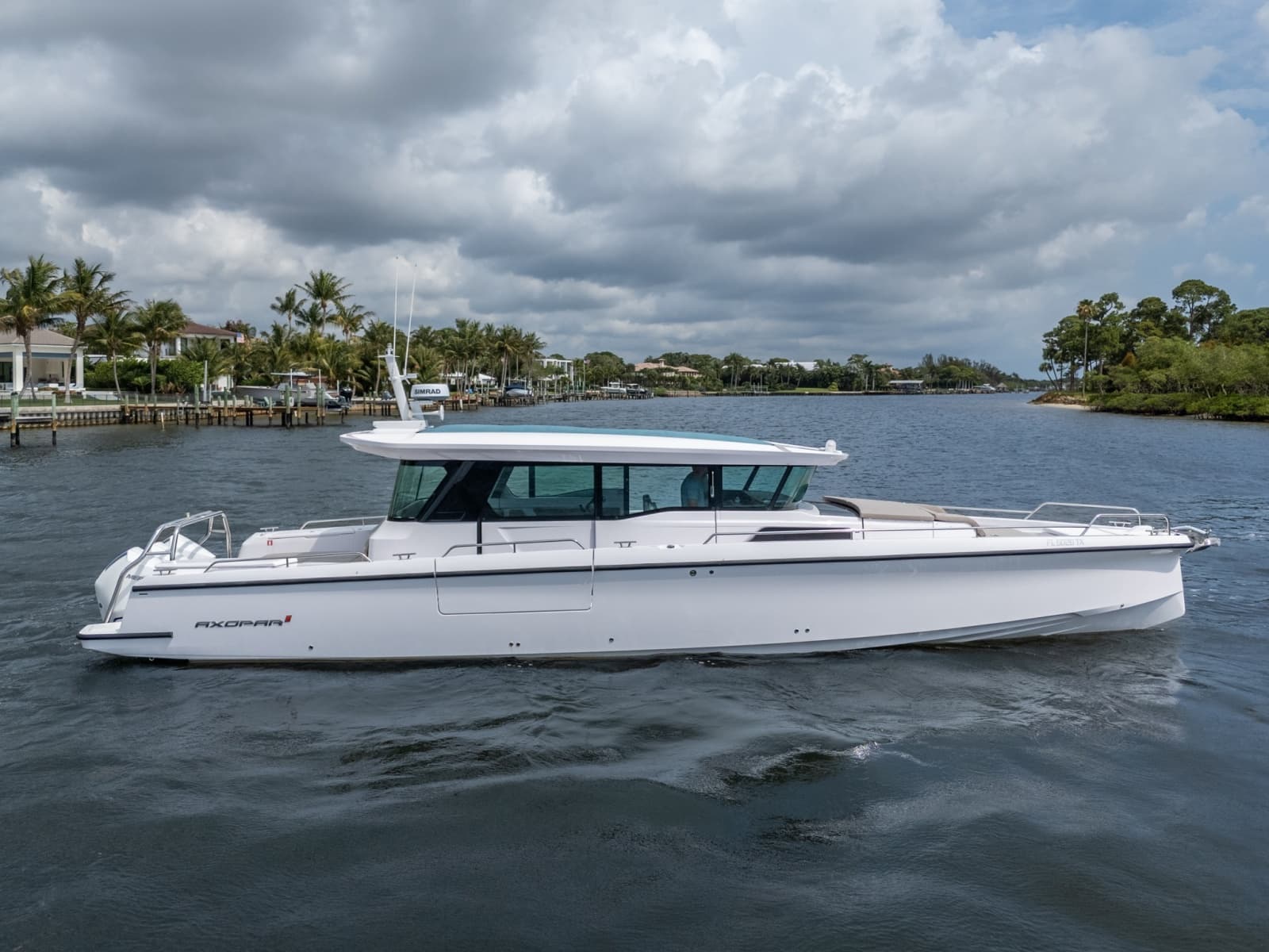 2024 Axopar 45 XC Cross Cabin - Photo 3