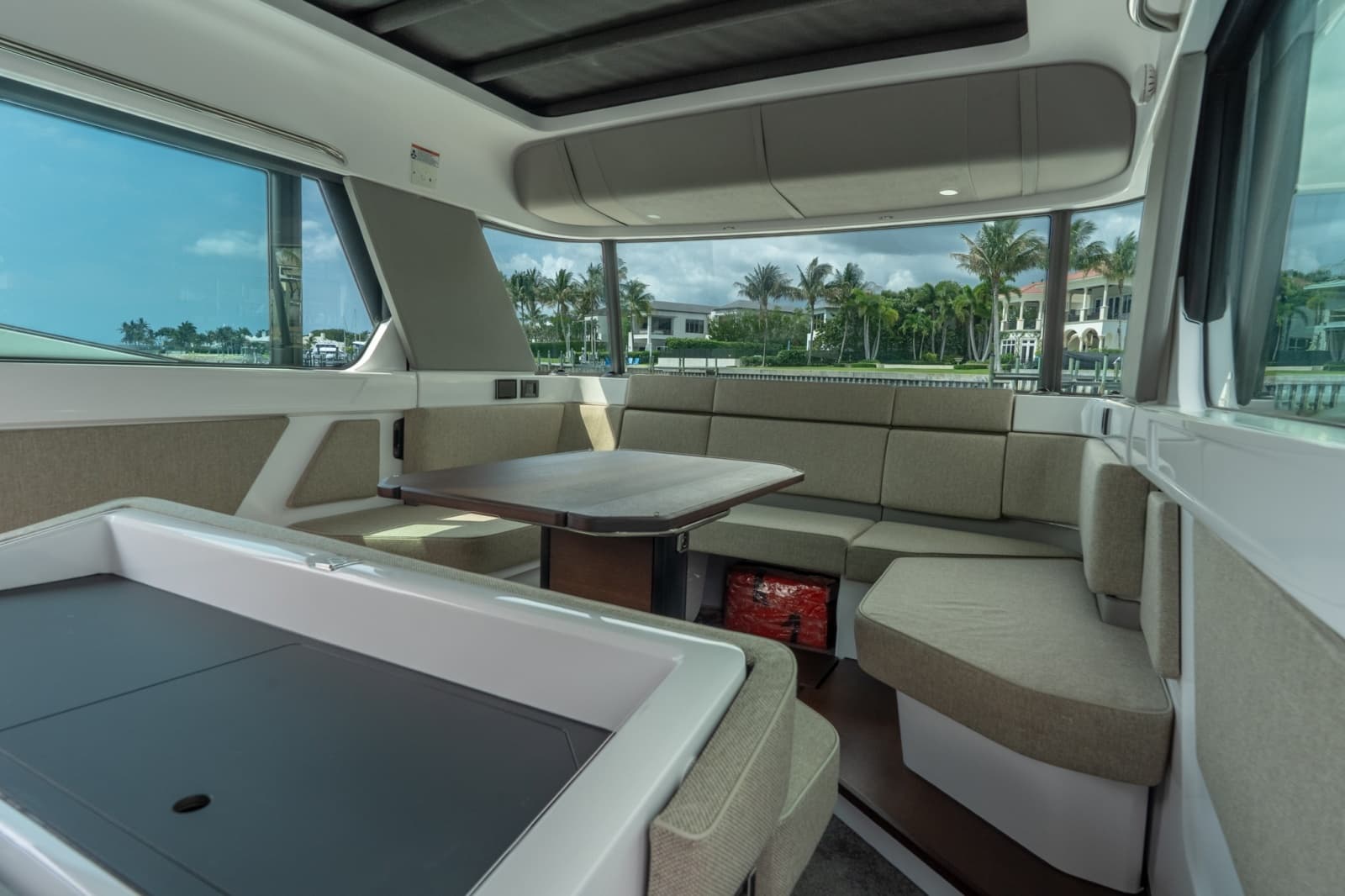 2024 Axopar 45 XC Cross Cabin - Photo 20
