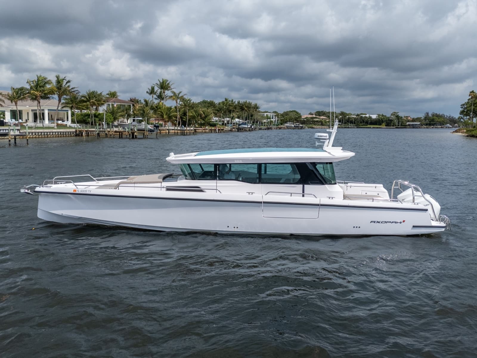 2024 Axopar 45 XC Cross Cabin - Photo 1