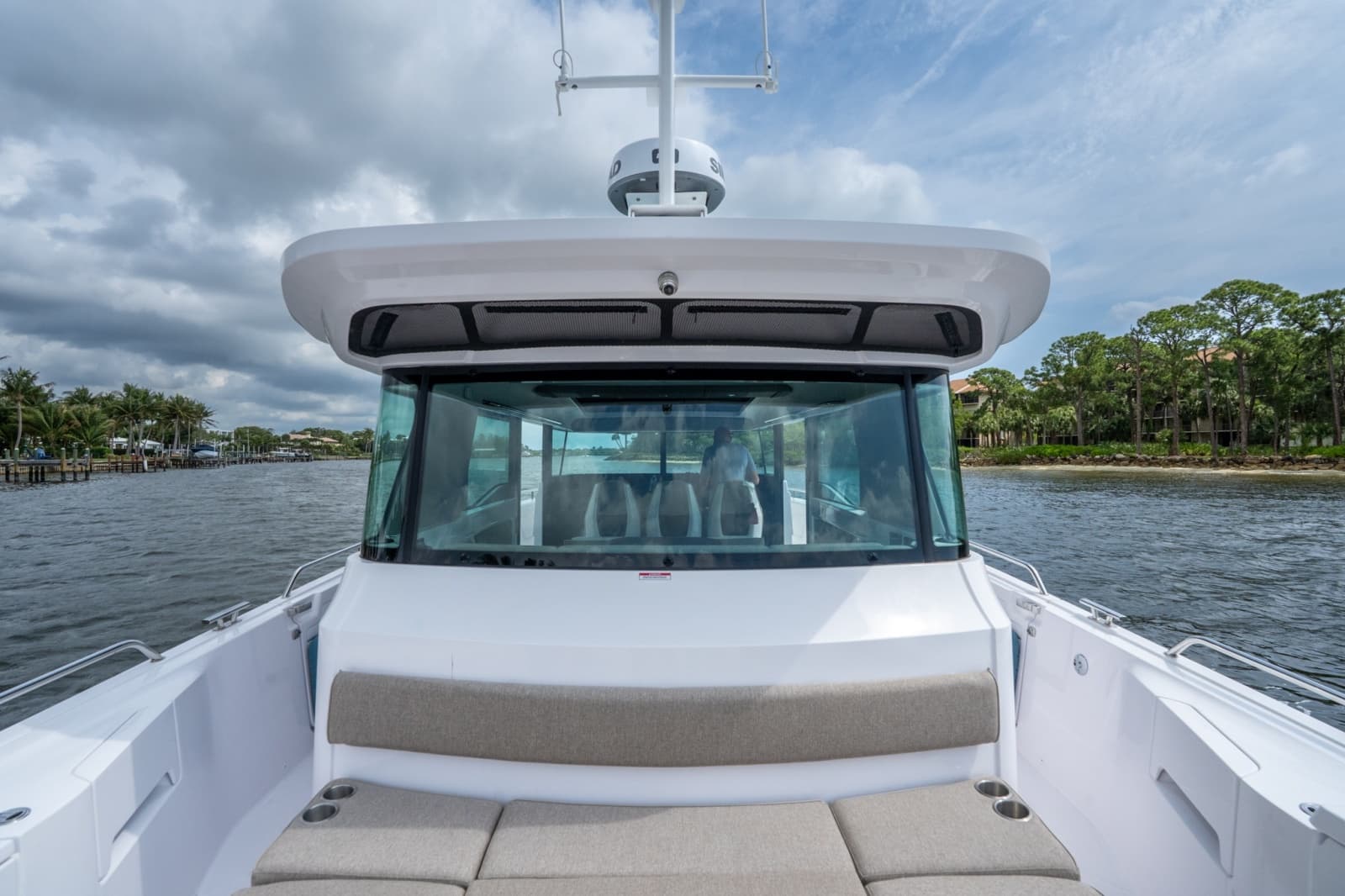 2024 Axopar 45 XC Cross Cabin - Photo 9
