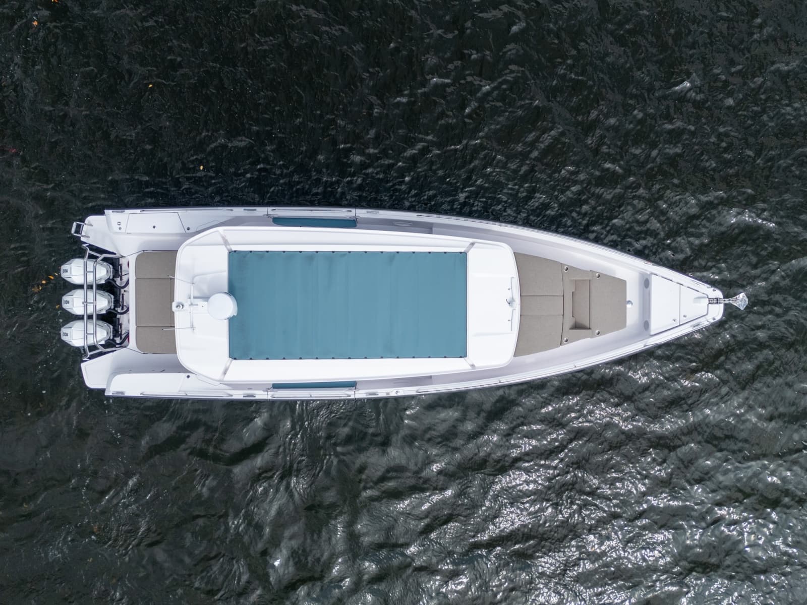 2024 Axopar 45 XC Cross Cabin - Photo 8