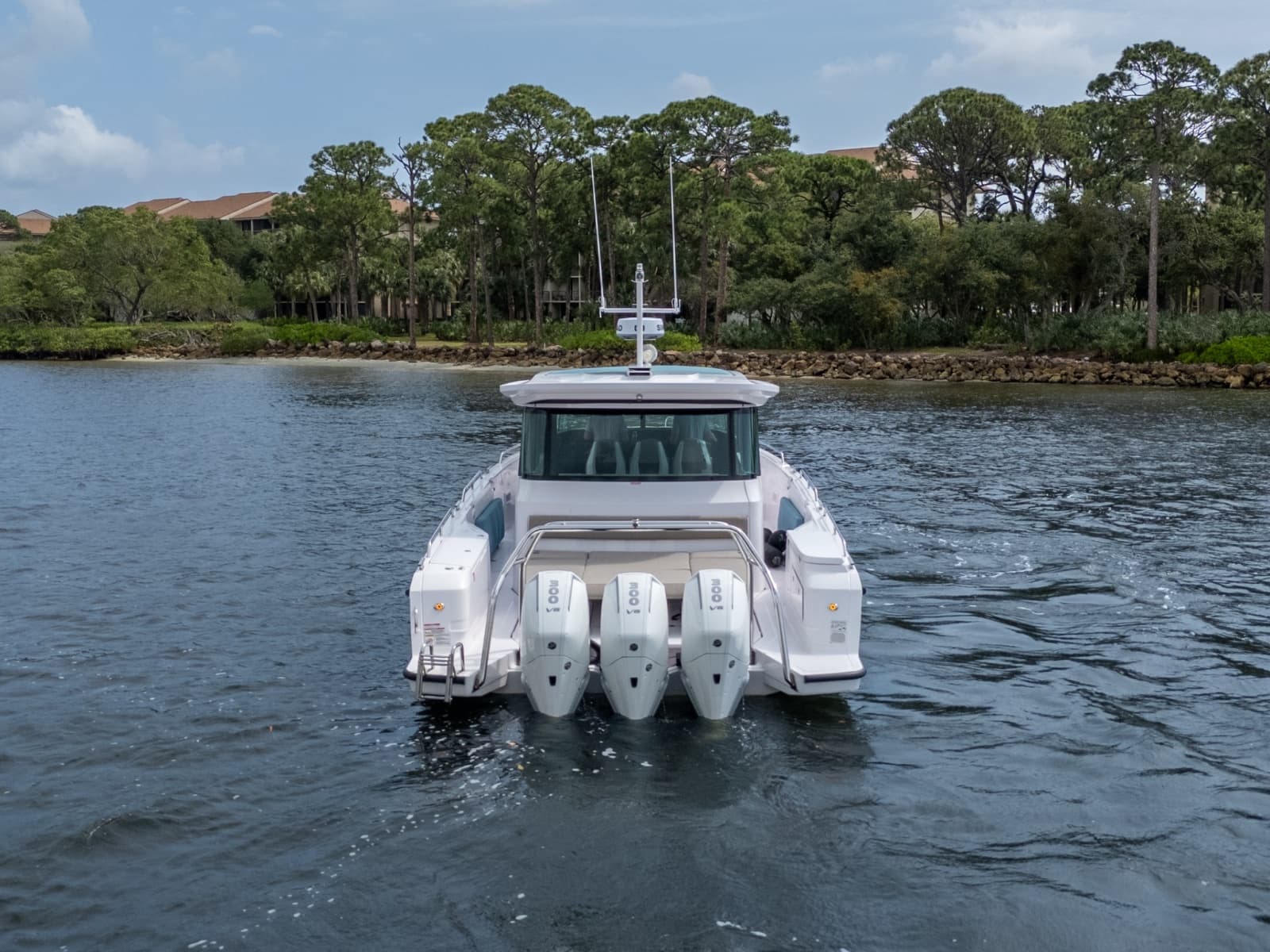 2024 Axopar 45 XC Cross Cabin - Photo 6