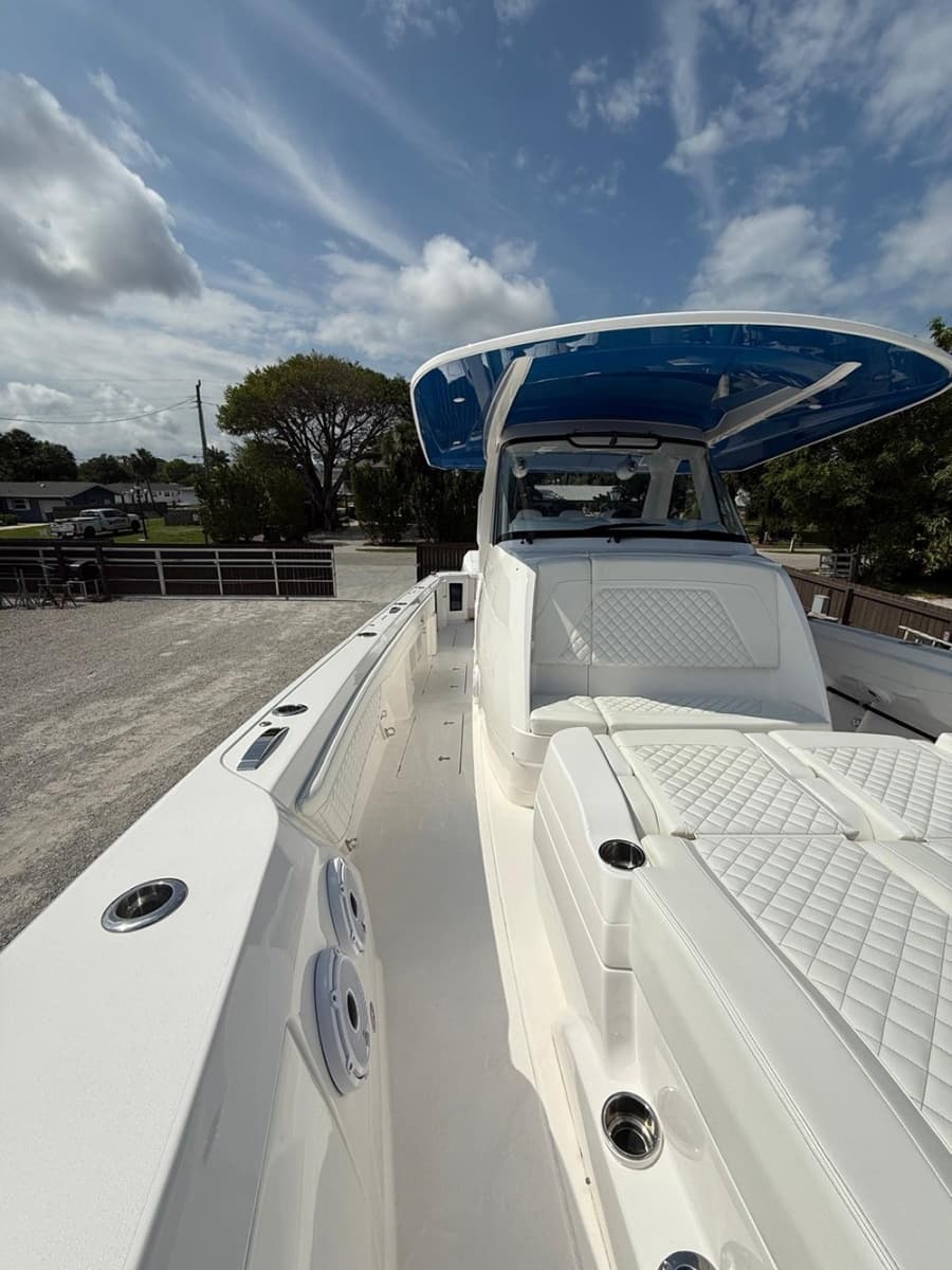 2022 Intrepid 427 Nomad FE - Photo 13