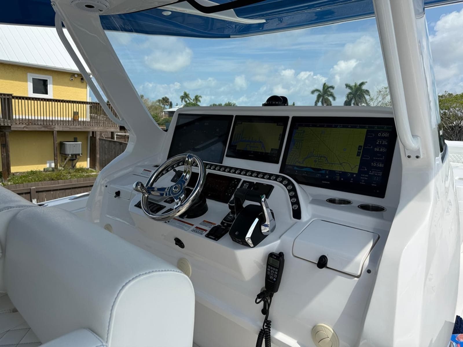 2022 Intrepid 427 Nomad FE - Photo 7