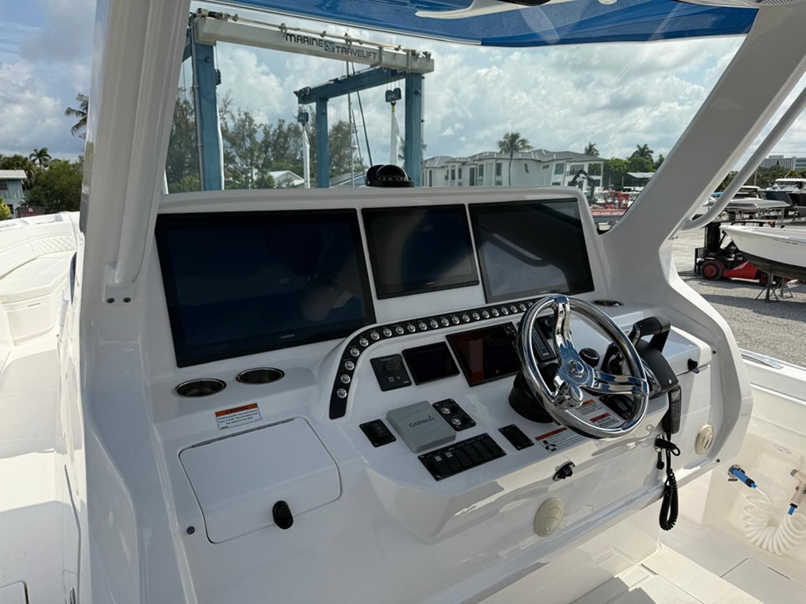 2022 Intrepid 427 Nomad FE - Photo 8