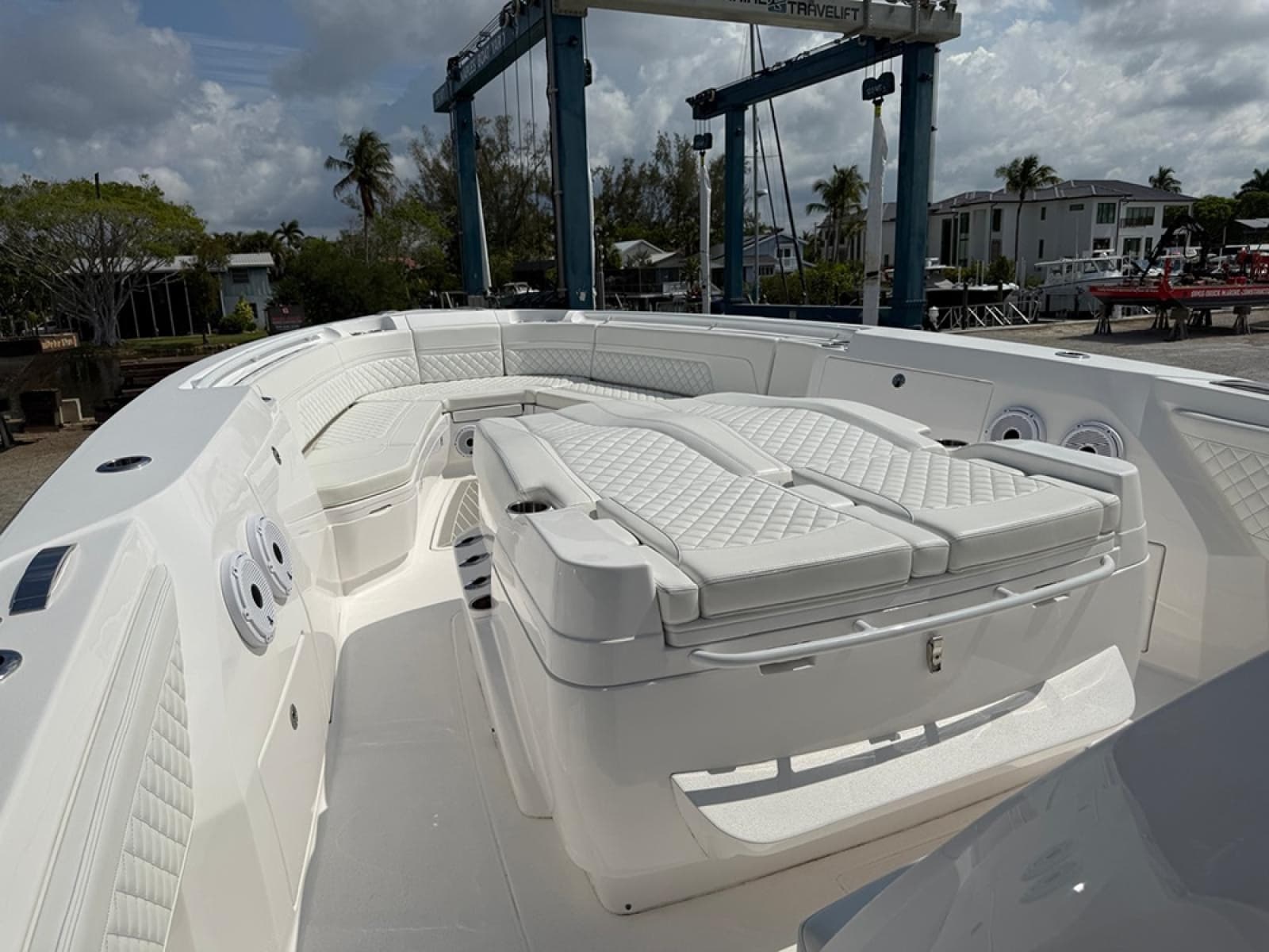 2022 Intrepid 427 Nomad FE - Photo 11