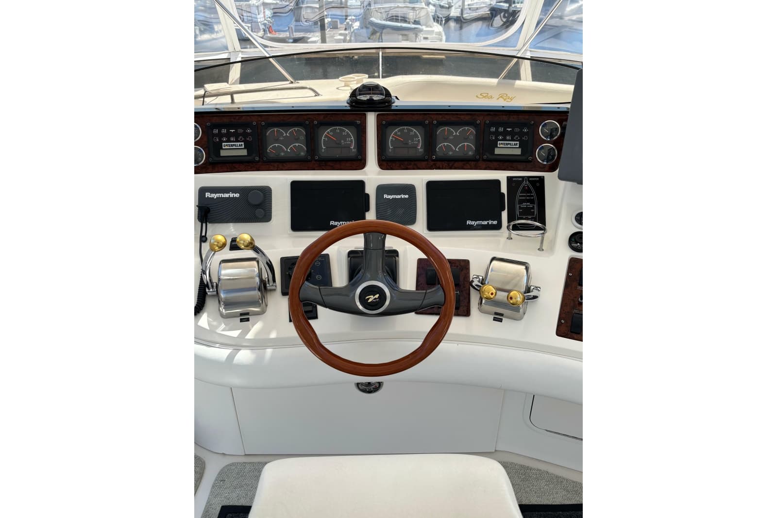 1999 Sea Ray 480 Sedan Bridge - Photo 29