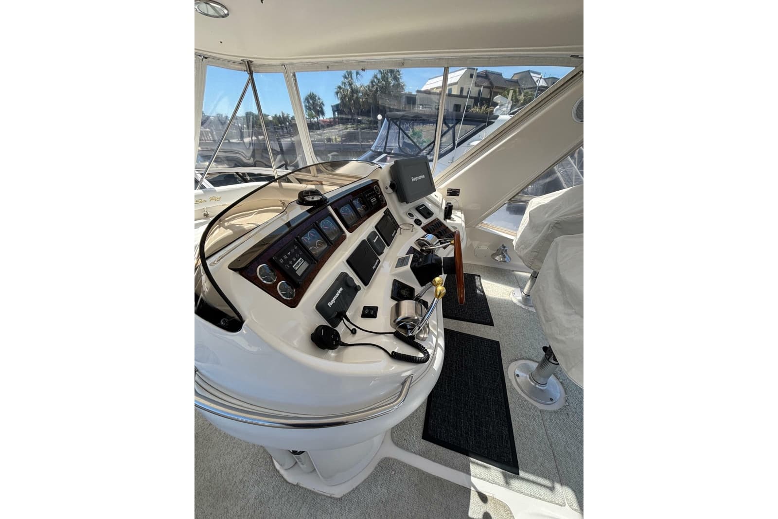 1999 Sea Ray 480 Sedan Bridge - Photo 27