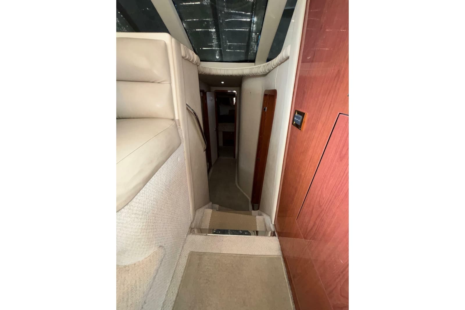 1999 Sea Ray 480 Sedan Bridge - Photo 33