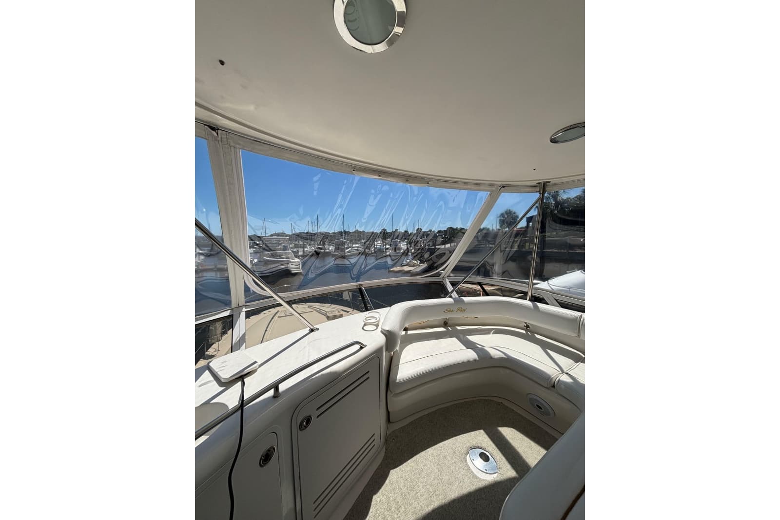 1999 Sea Ray 480 Sedan Bridge - Photo 17