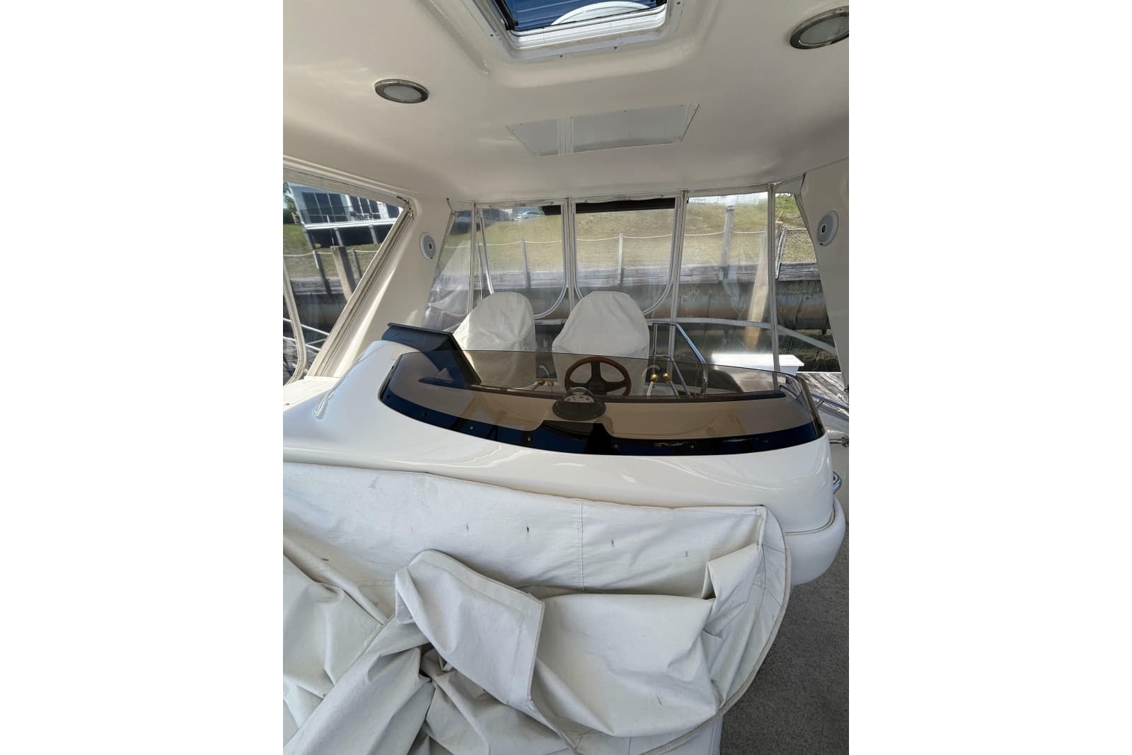 1999 Sea Ray 480 Sedan Bridge - Photo 26