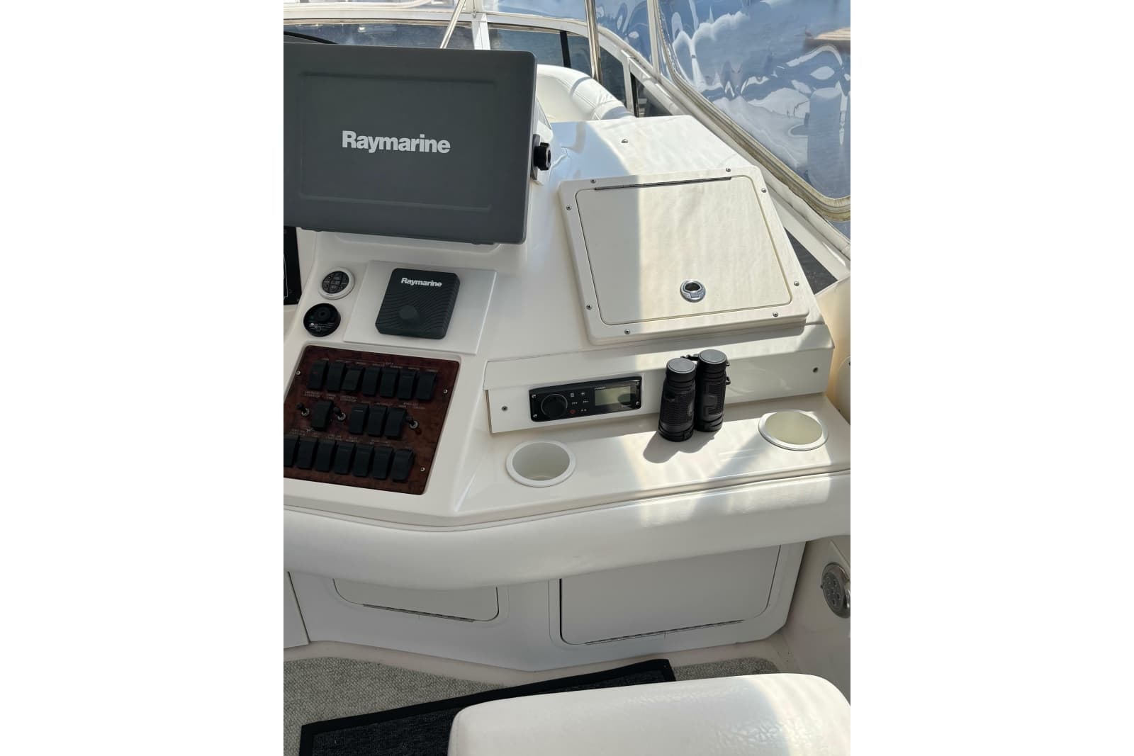1999 Sea Ray 480 Sedan Bridge - Photo 30