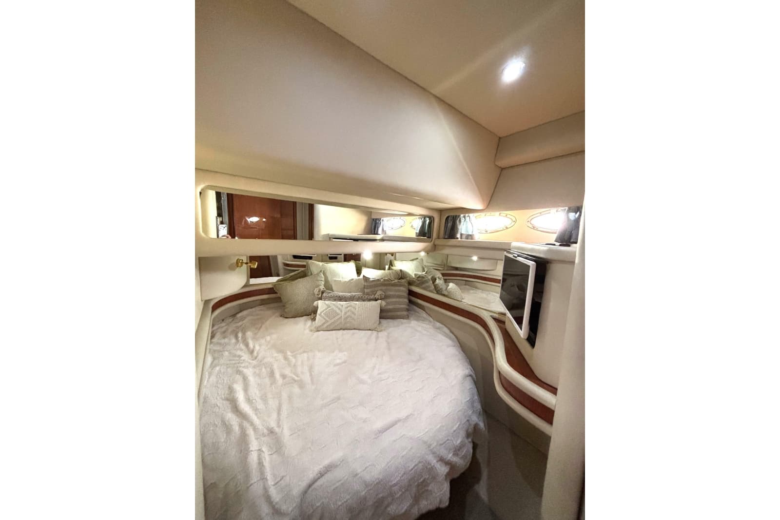 1999 Sea Ray 480 Sedan Bridge - Photo 35