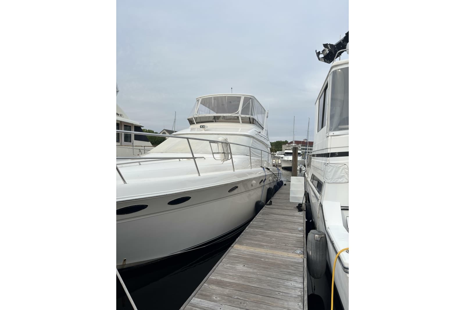 1999 Sea Ray 480 Sedan Bridge - Photo 3