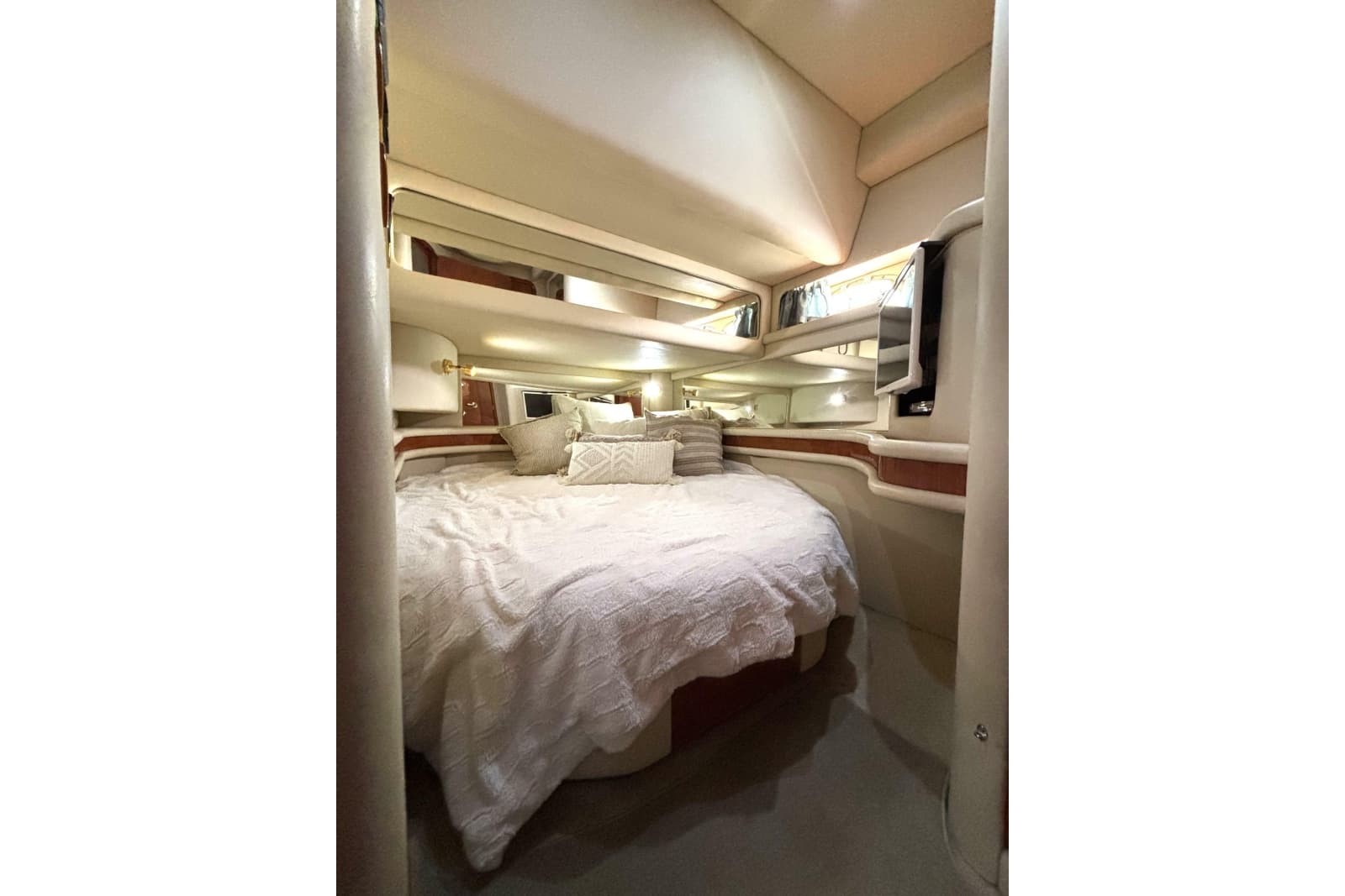 1999 Sea Ray 480 Sedan Bridge - Photo 36