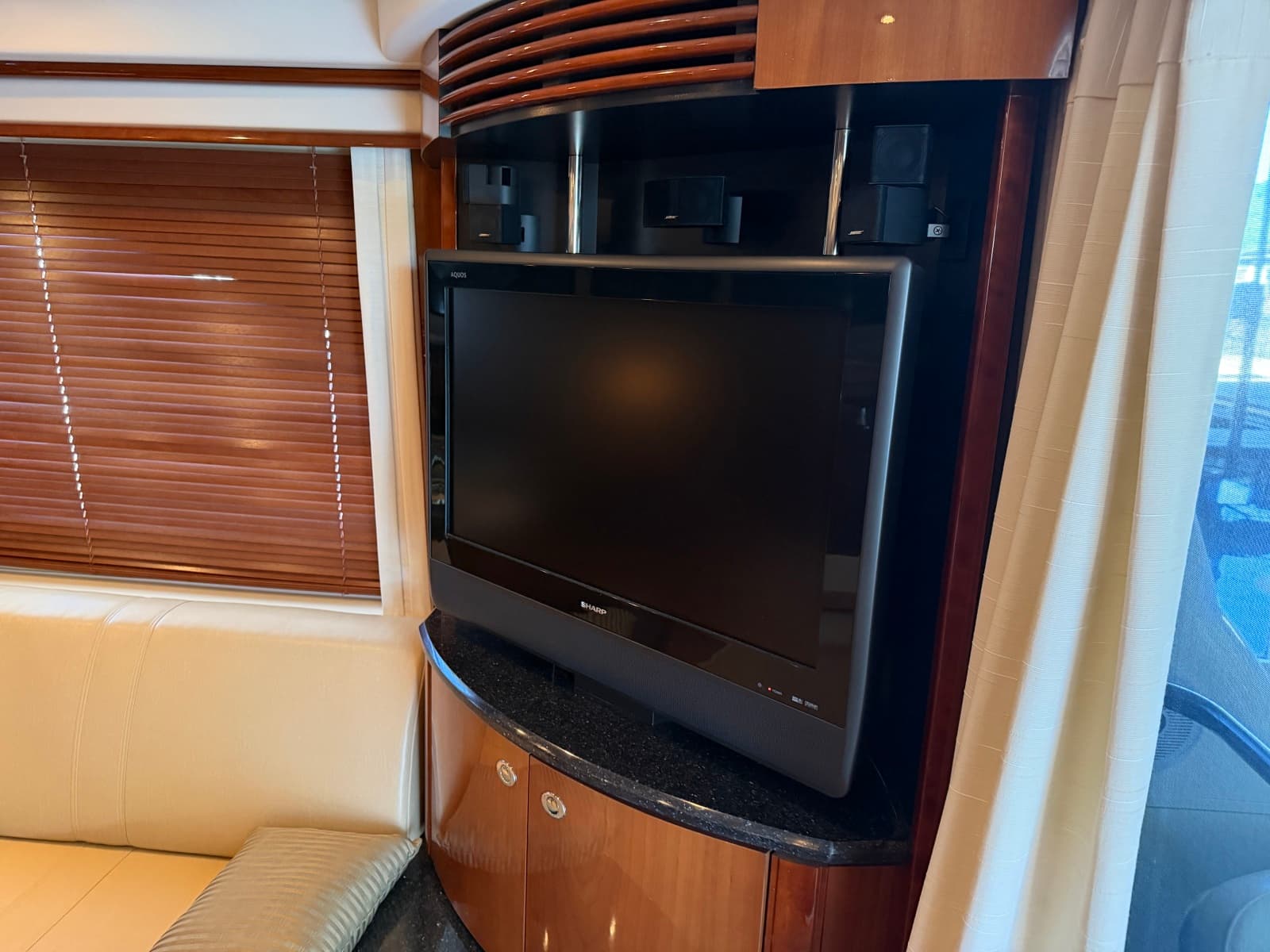 2009 Sea Ray 52 SEDAN BRIDGE - Photo 37